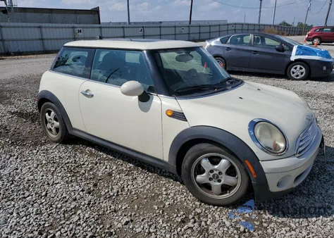 2008 Mini Cooper из США, поврежденный, VIN WMWMF33548TT68231